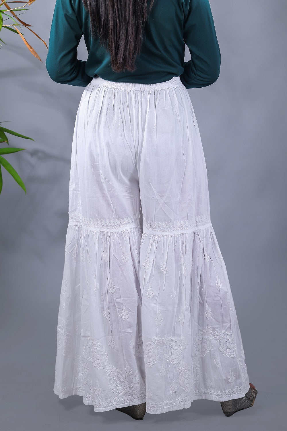Traditional Mulmul Chikankari Gharara