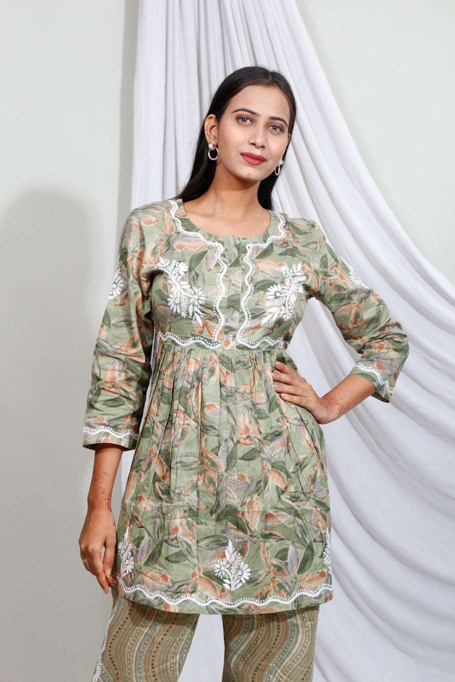 Maheen Chikankari Mulmul Prints Cord-Sets(Olive Green)