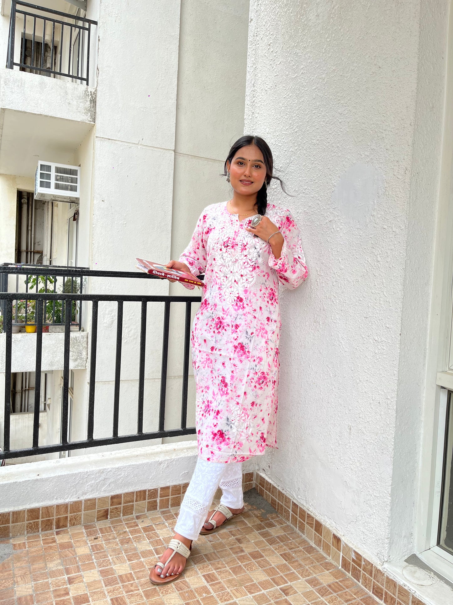 Suhana Chikankari Mulmul Print Kurti(Dark Pink)