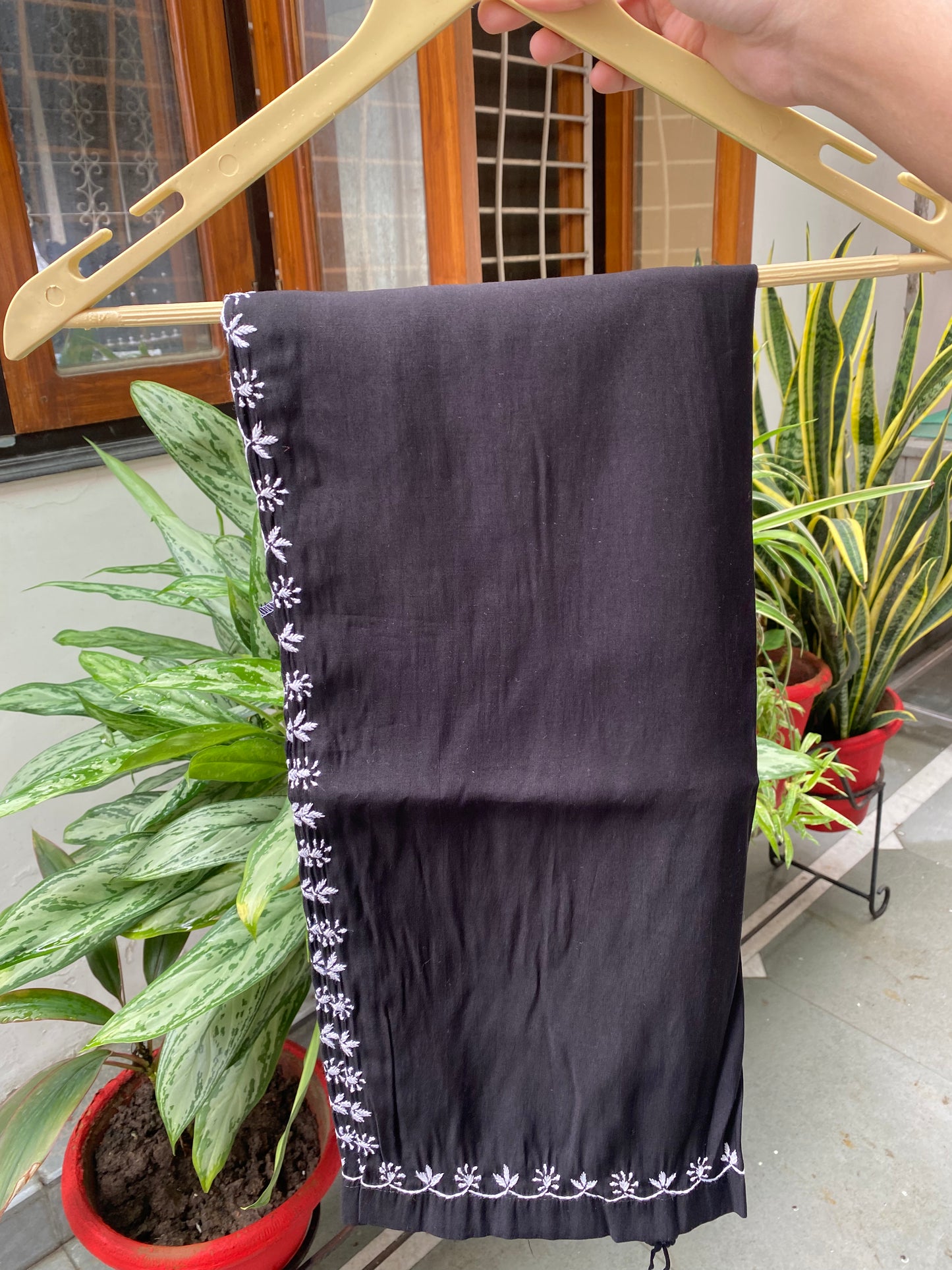 Mehwish – Black Chikankari Semi-Stitched Kurta & Pant Set
