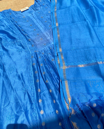 Sunehri – Mul Chanderi Blue Handcrafted Chikankari Gown Set - Famous Chikankari