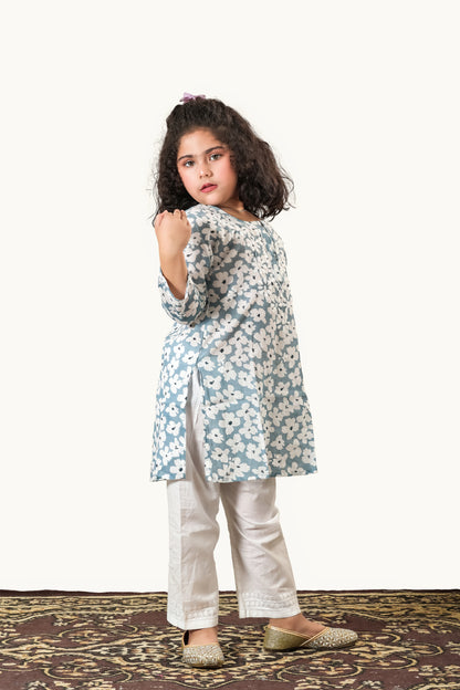 Little Noor – Grey Mulmul Chikankari Kidswear Set - Famous Chikankari