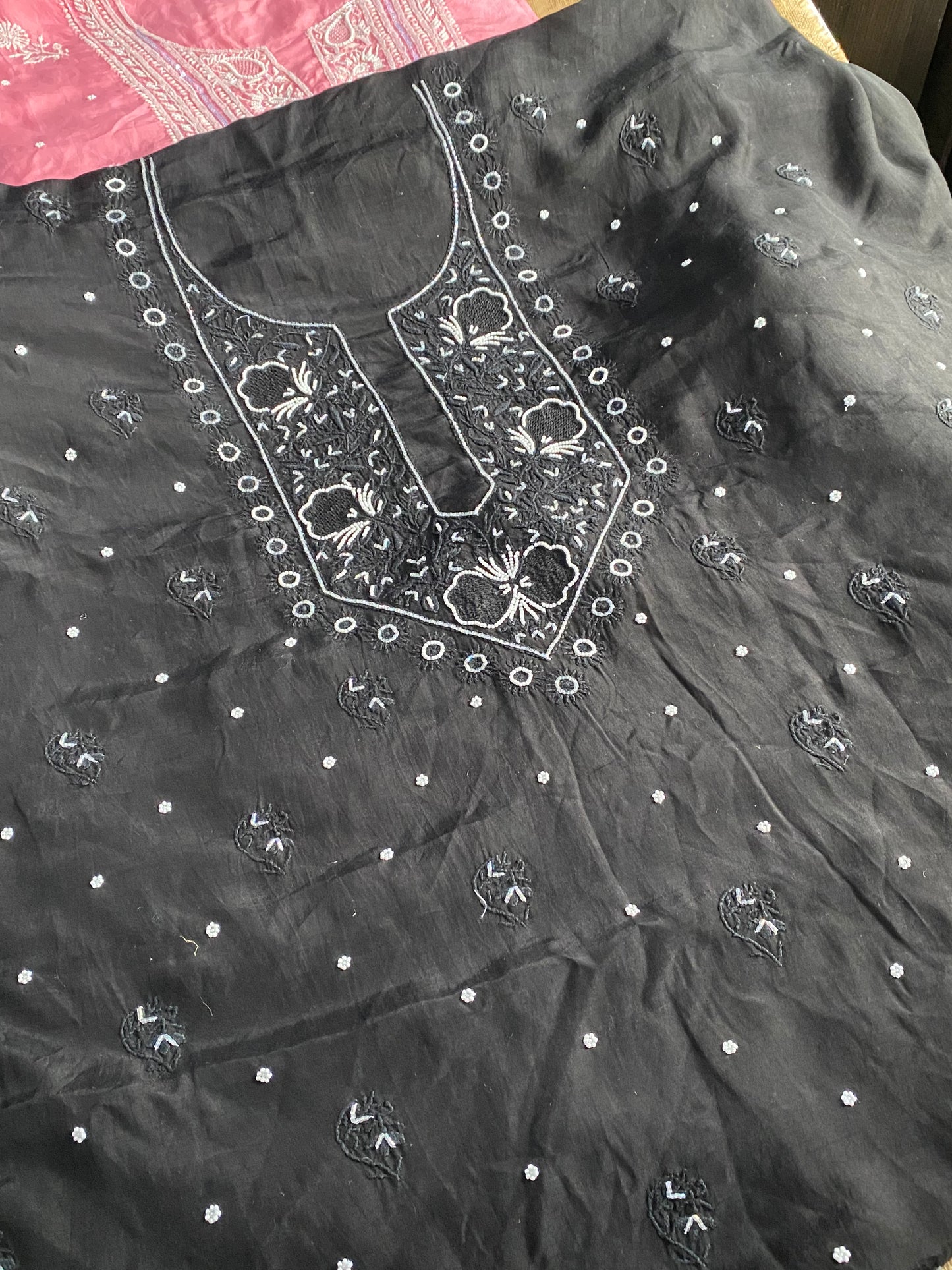 Siyah Noor (سیاہ نور)Muslin Chikankari Unstiched Kurta Dupatta