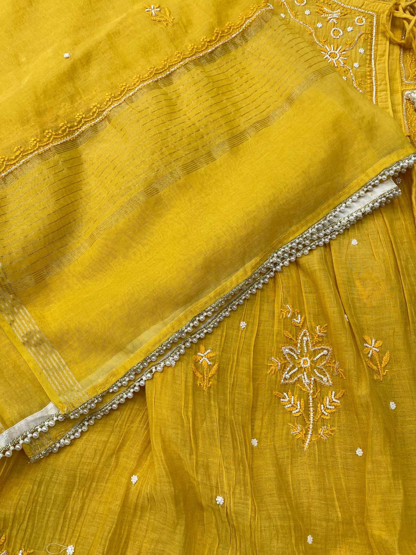 Mahnoor (ماہ نور) Chikankari Semi-Stitched Angarkha With Dupatta - Famous Chikankari