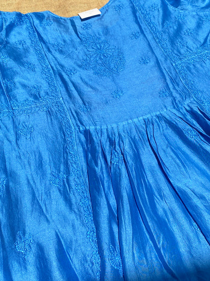 Sunehri – Mul Chanderi Blue Handcrafted Chikankari Gown Set - Famous Chikankari