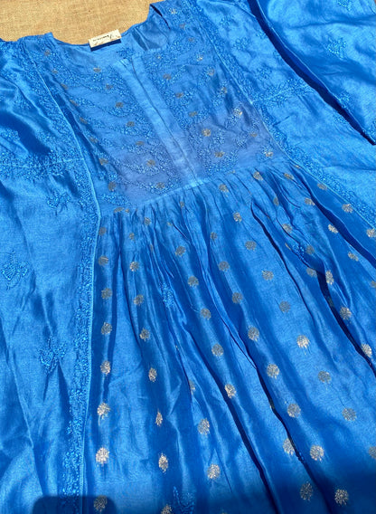 Sunehri – Mul Chanderi Blue Handcrafted Chikankari Gown Set - Famous Chikankari