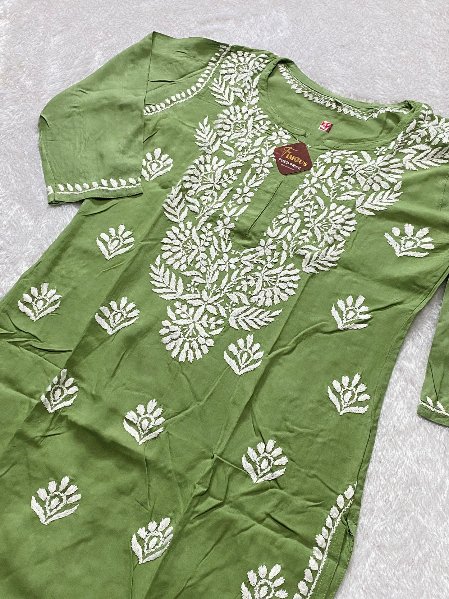 Gulraiz Grace Rayon Chikankari Kurta
