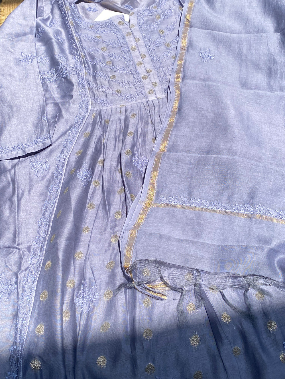 Sunehri – Mul Chanderi Grey Handcrafted Chikankari Gown Set - Famous Chikankari