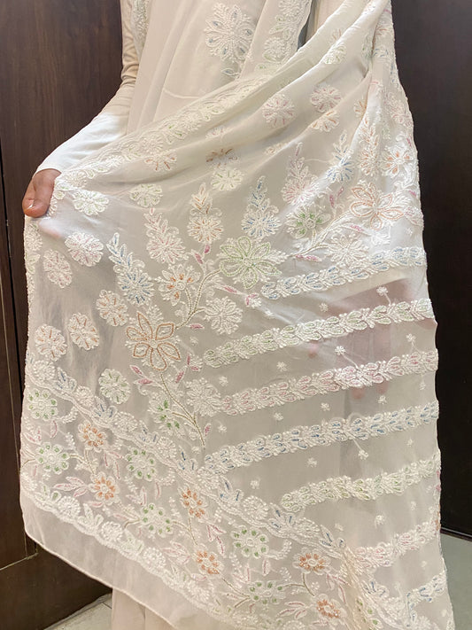 Noor-e-Safa – White Chikankari Saree in Viscose Georgette - Famous Chikankari