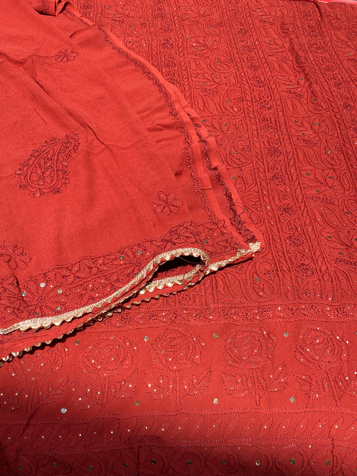 Noor-e-Surkh – Pure Georgette Chikankari Unstitched Kurta & Dupatta Set
