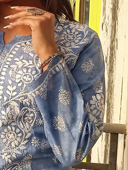 Safoora Chikankari Mulmul Print Straight Kurta