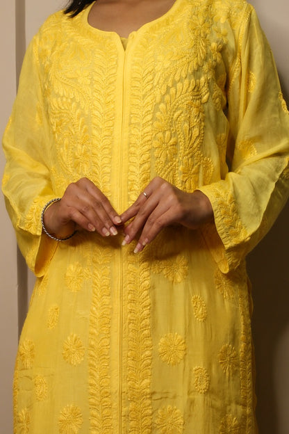 Izma Muslin Chikankari Straight Kurta