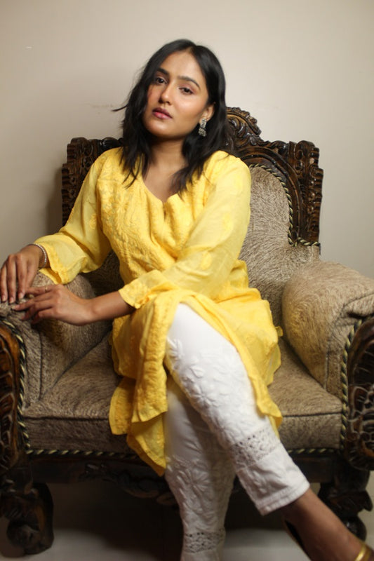 Izma Muslin Chikankari Straight Kurta