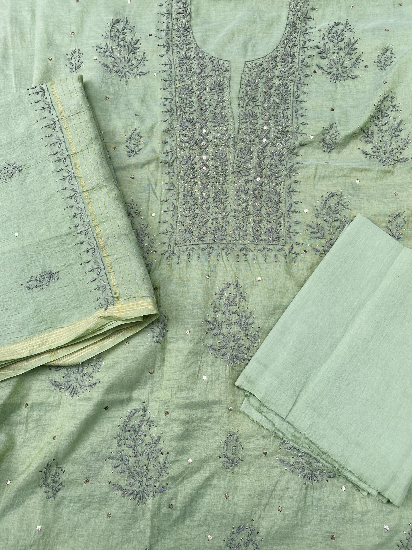Noor-e-Mulmul Mint Green Chikankari Unstiched Set