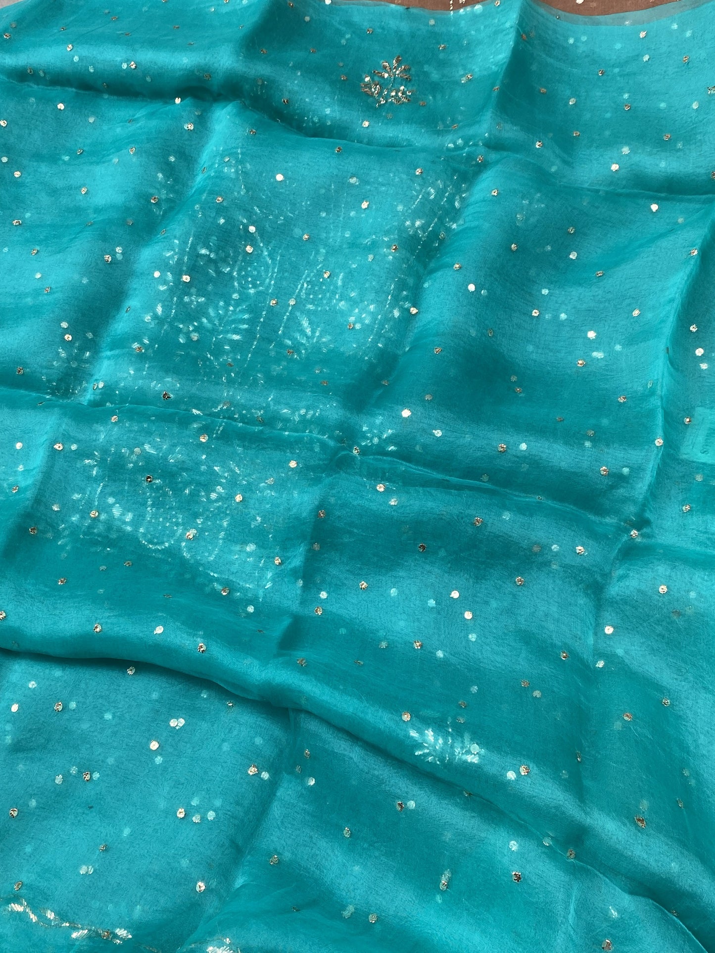 Zarqa-e-Noor – Pure Organza Handcrafted Mukaish Unstitched Suit