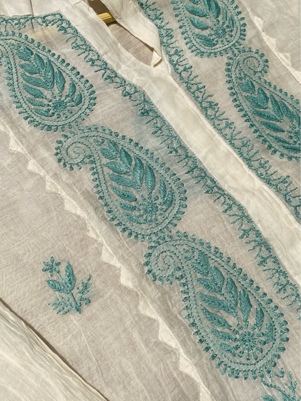 Tamanna Firozi embroidered Chikankari Semi Stitched Coord Set - Famous Chikankari