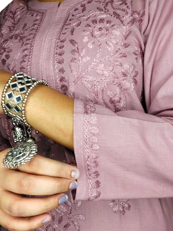 Aaima Chikankari Mulmul Straight Kurta