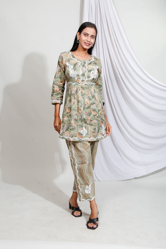 Maheen Chikankari Mulmul Prints Cord-Sets(Olive Green)