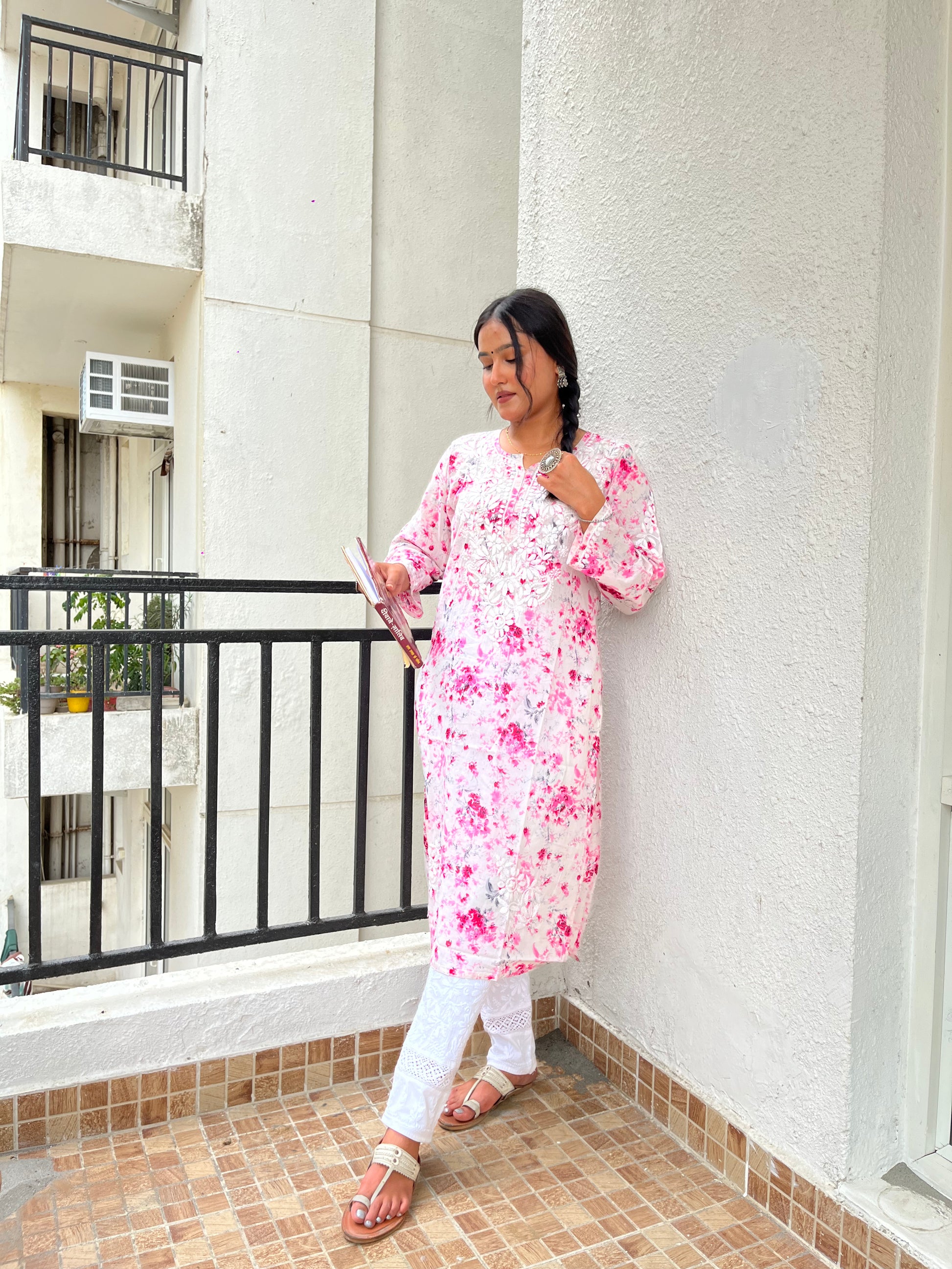 Suhana Chikankari Mulmul Print Kurti(Dark Pink)