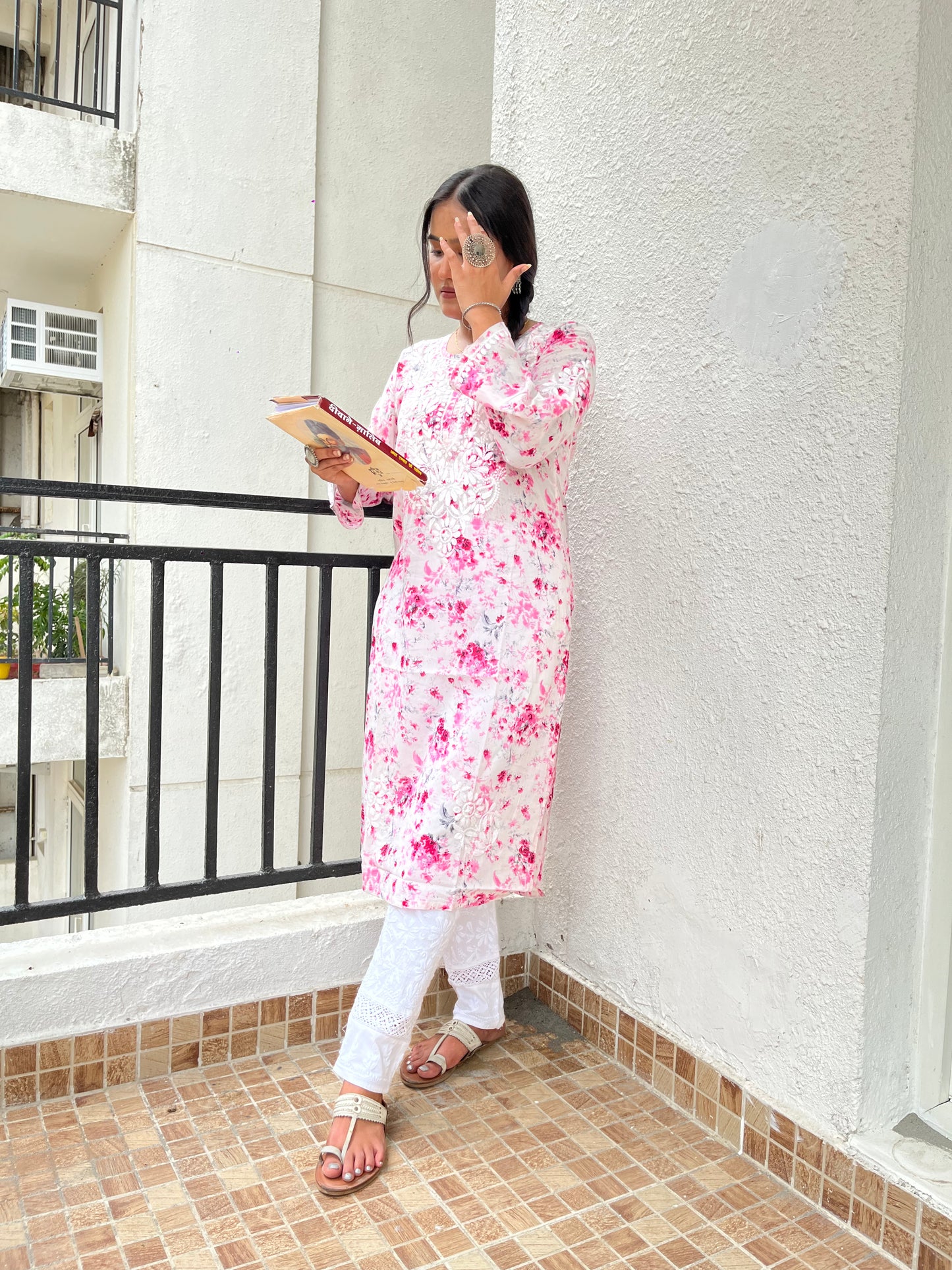 Suhana Chikankari Mulmul Print Kurti(Dark Pink)