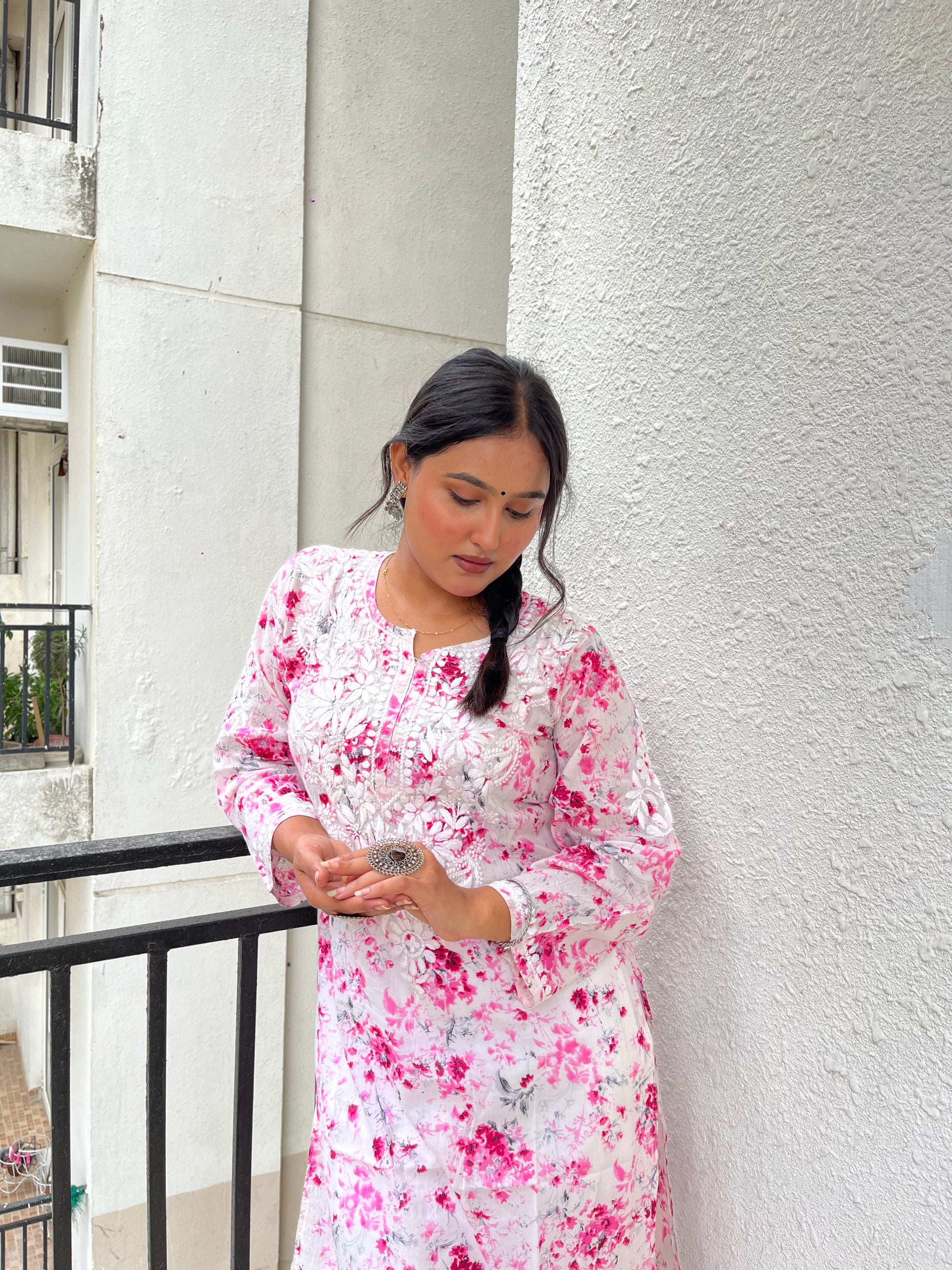 Suhana Chikankari Mulmul Print Kurti(Dark Pink)