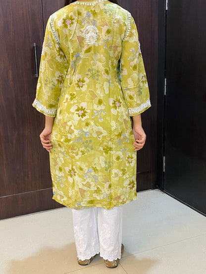 Aafiya – Floral Muslin Chikankari Long Kurti