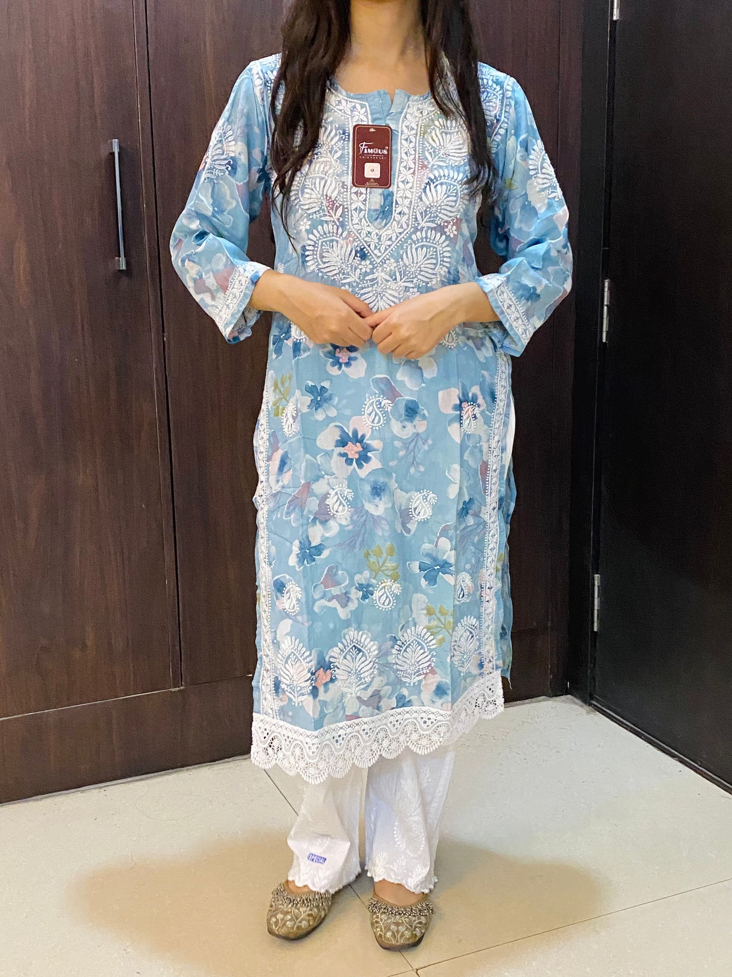 Aafiya – Floral Muslin Chikankari Long Kurti