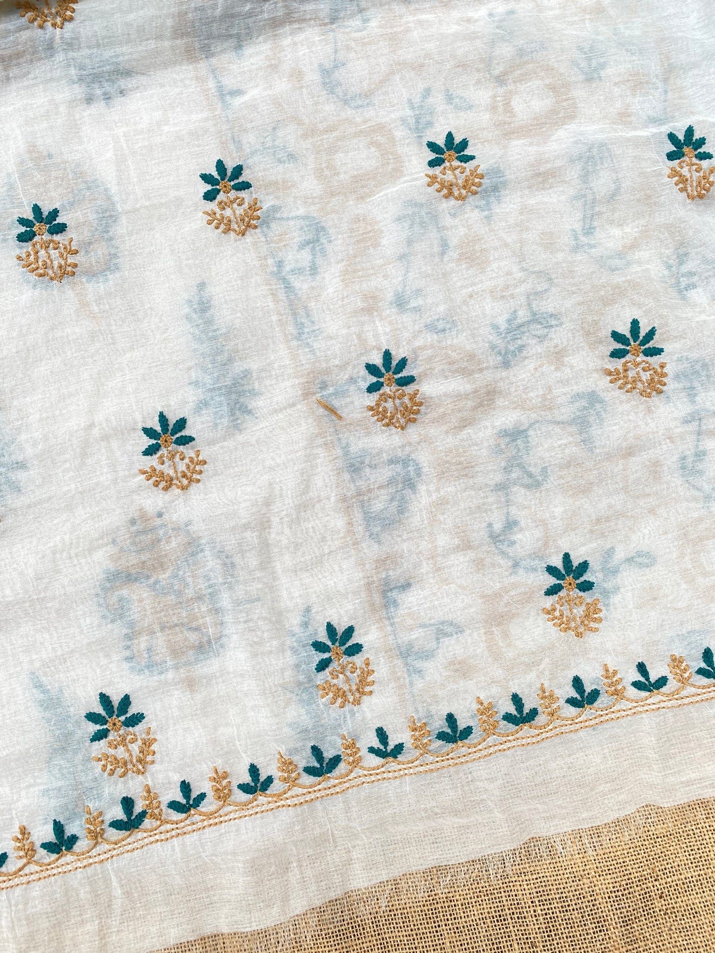 Zameyra – Off White Mul Chanderi Unstitched Chikankari Suit Set