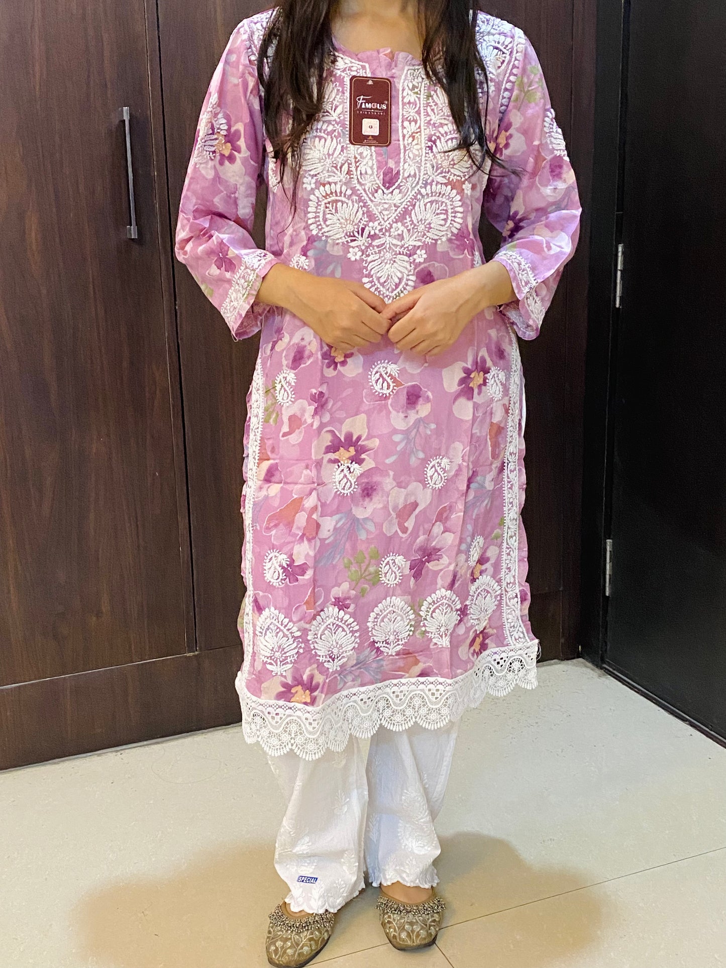 Aafiya – Floral Muslin Chikankari Long Kurti