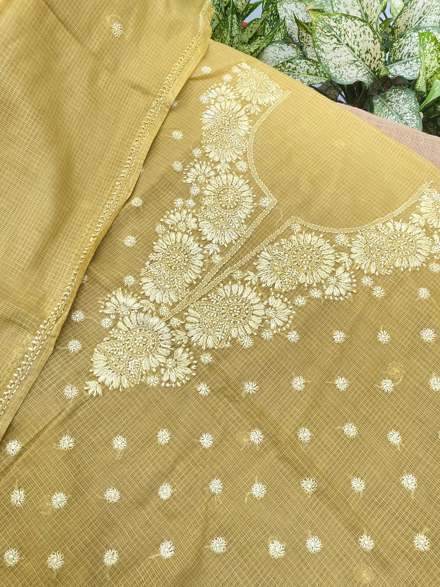 Sahar-e-Kota – Handcrafted Chikankari Unstitched Kurta & Dupatta Set