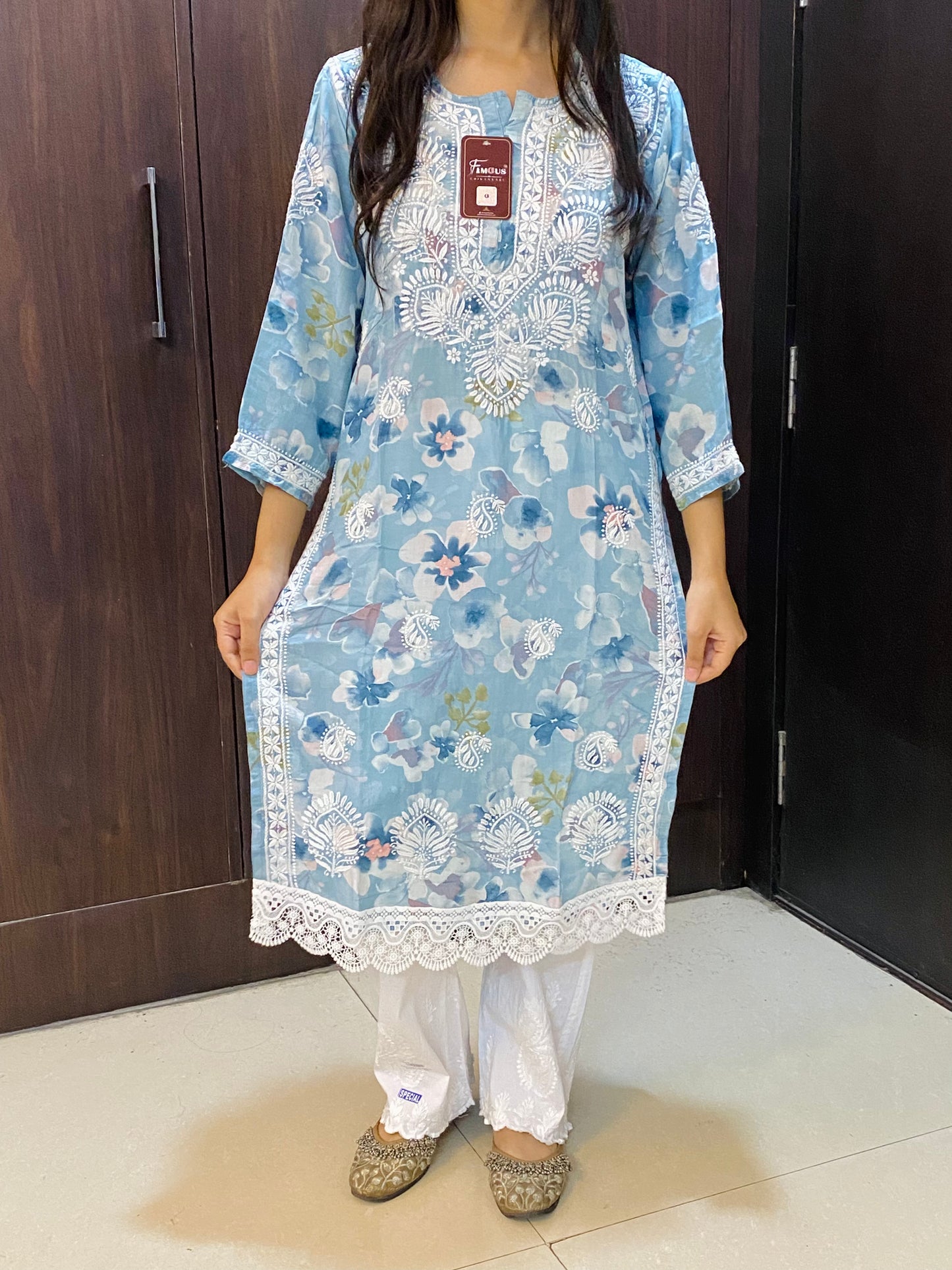 Aafiya – Floral Muslin Chikankari Long Kurti