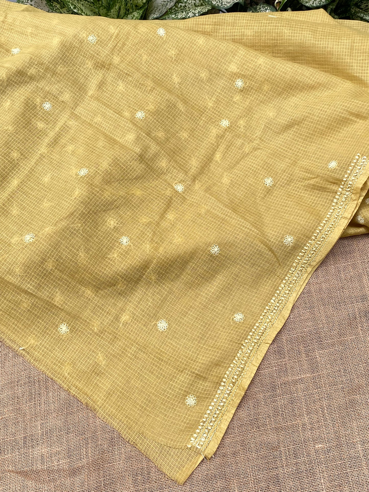 Sahar-e-Kota – Handcrafted Chikankari Unstitched Kurta & Dupatta Set