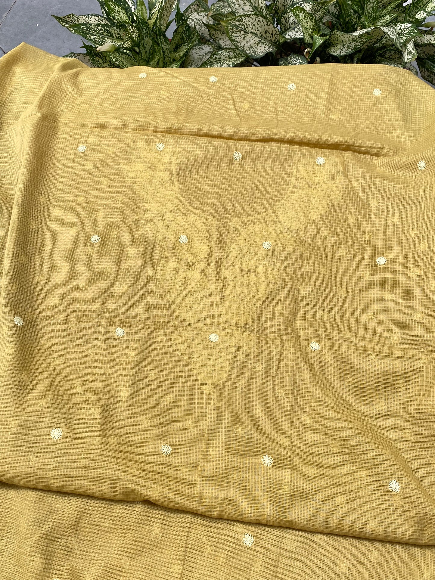 Sahar-e-Kota – Handcrafted Chikankari Unstitched Kurta & Dupatta Set