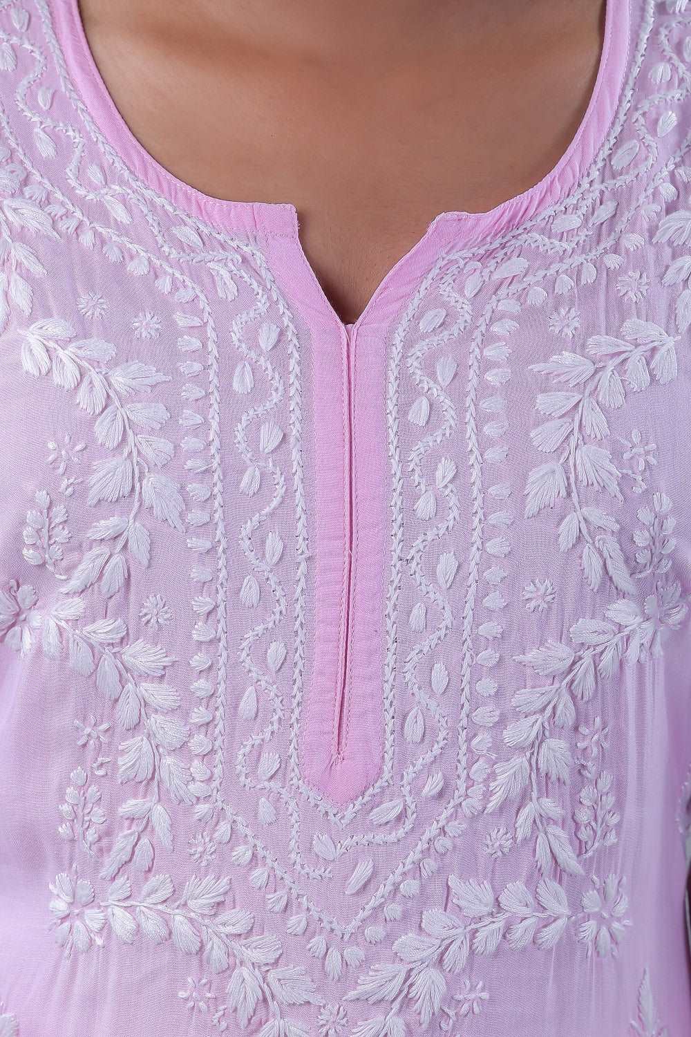 Aabroo Chikankari Modal Straight Kurta
